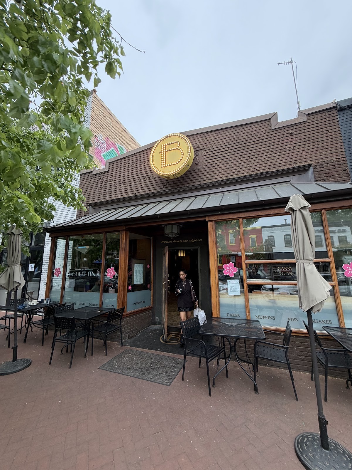 Ted's Bulletin - Capitol Hill: the place