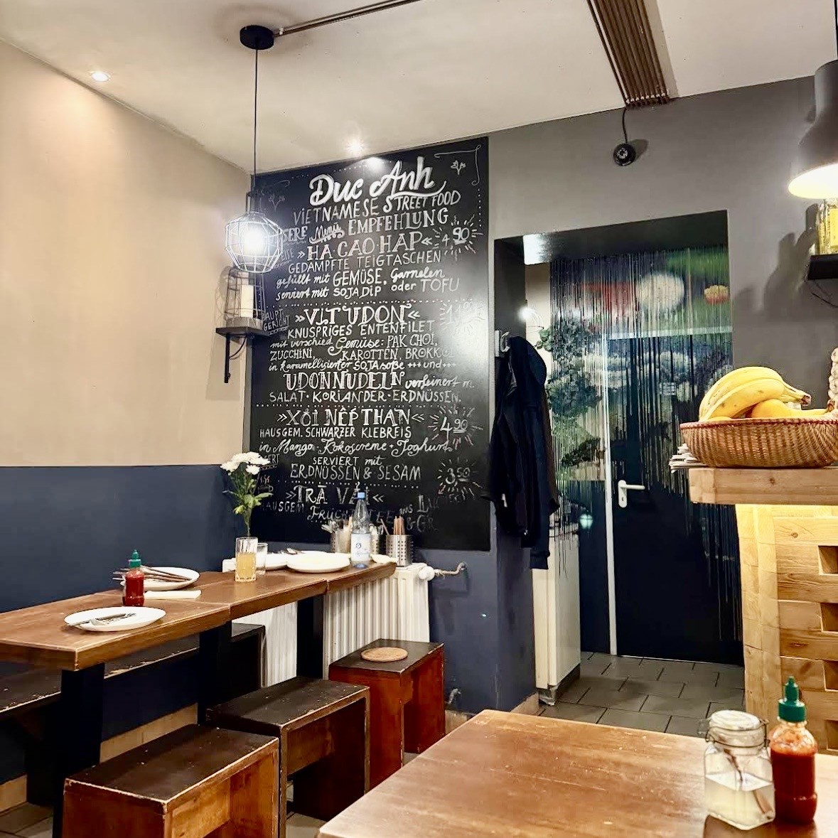 Duc Anh Vietnamese Street Food: the place