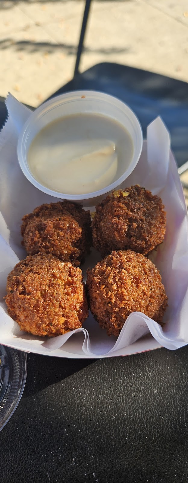 Falafeland Anat food truck: food & drinks