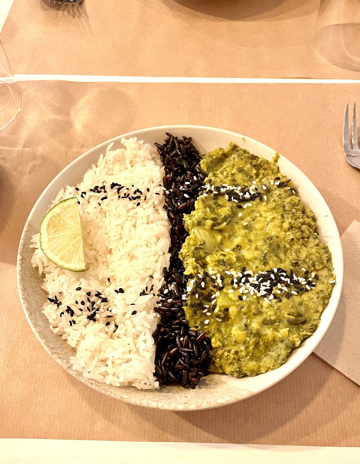 Riz Riz Paradis: food & drinks