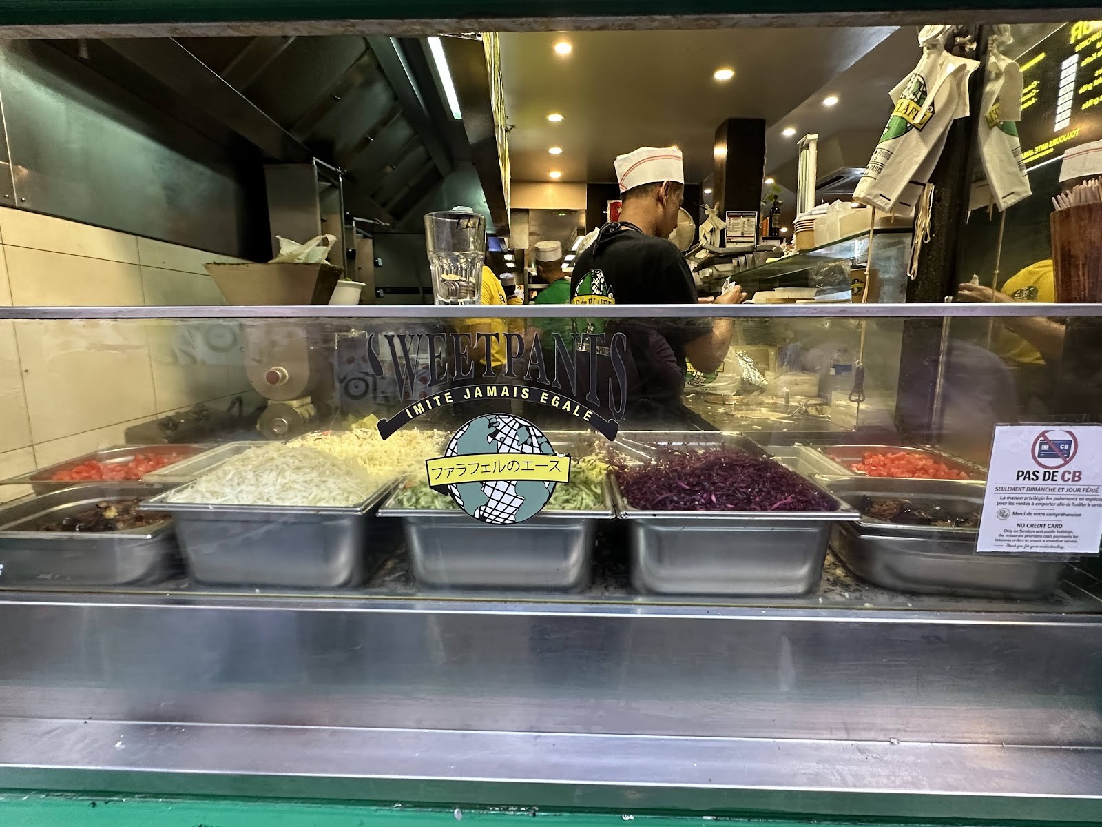 L'As du Fallafel: the place
