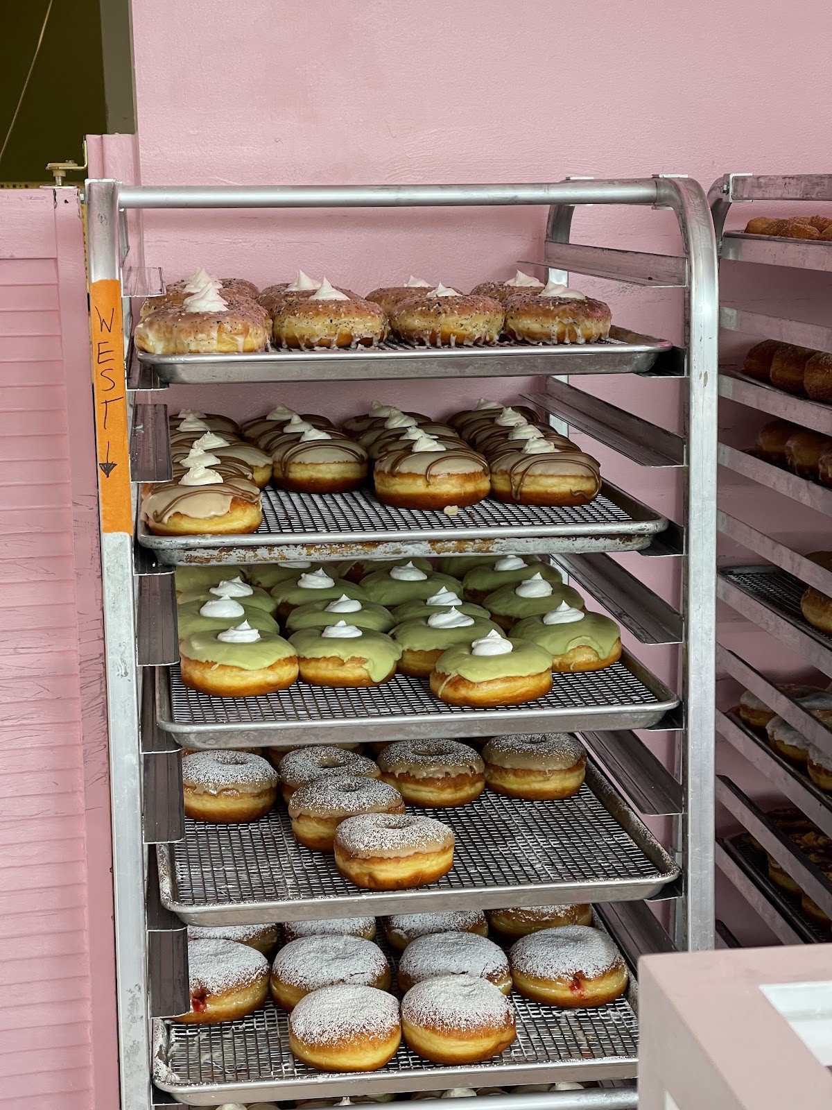 Dough Joy: food & drinks