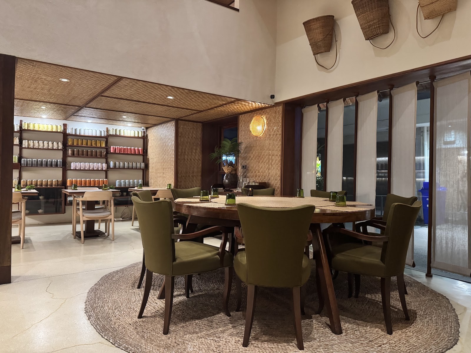 Araksa Tea Room Bangkok: the place