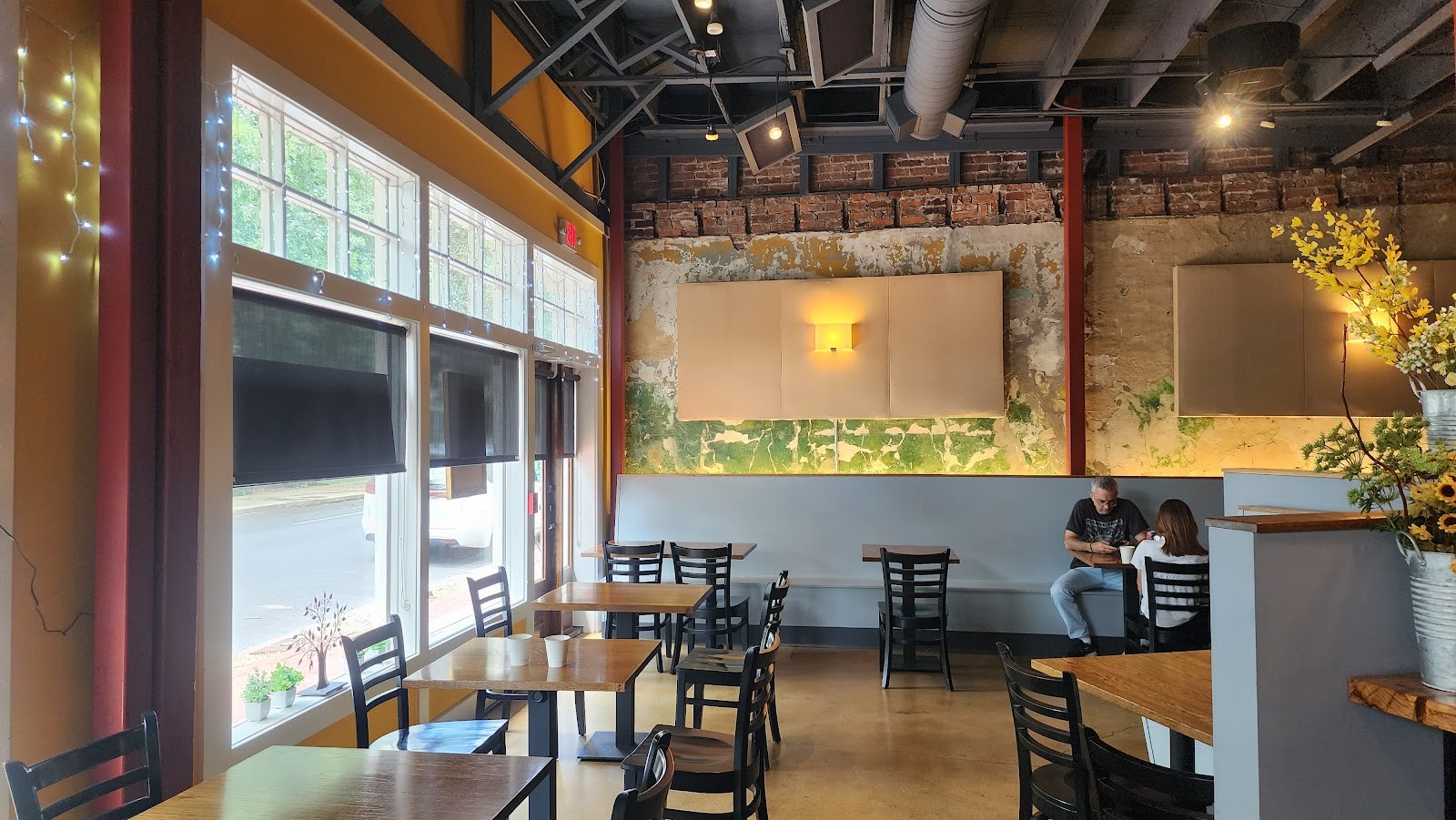 Mediterranea Restaurant & Bakery: the place