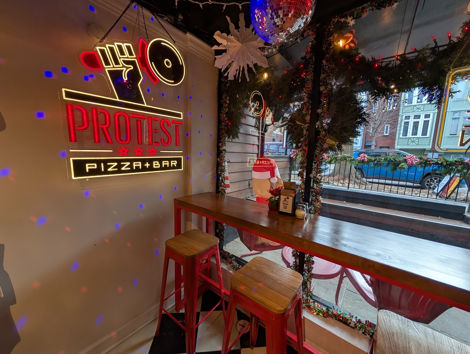 Protest Pizza + Bar: the place