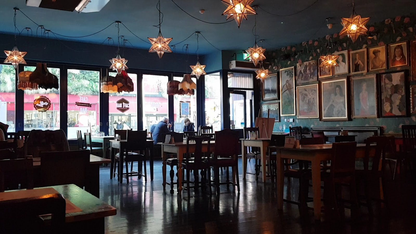 Tiempo Lounge: the place
