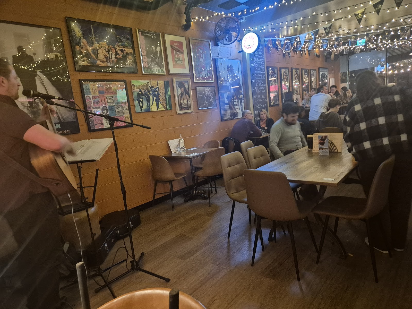 Wilbury & Sons.: the place