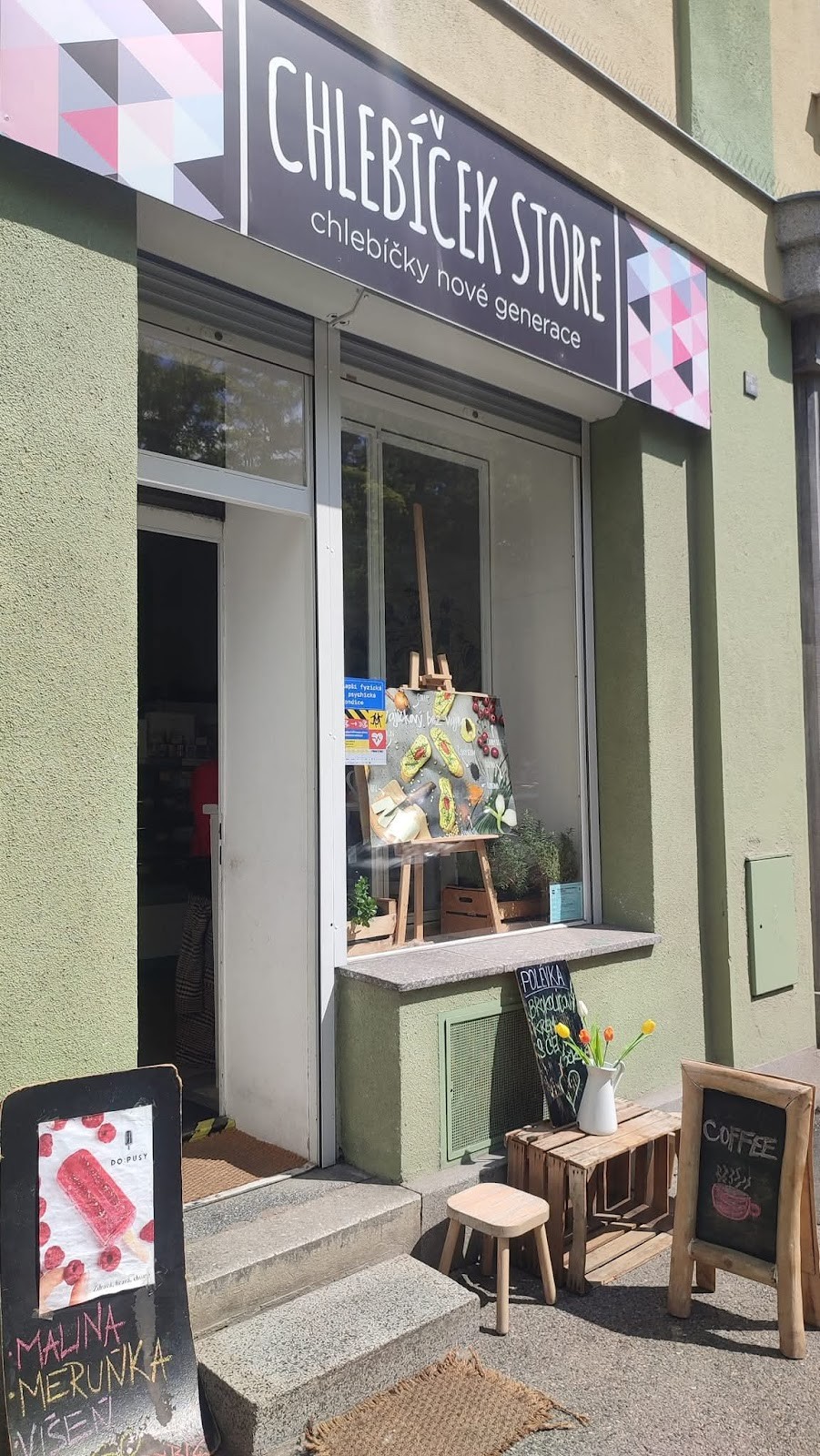 Chlebíček store: the place