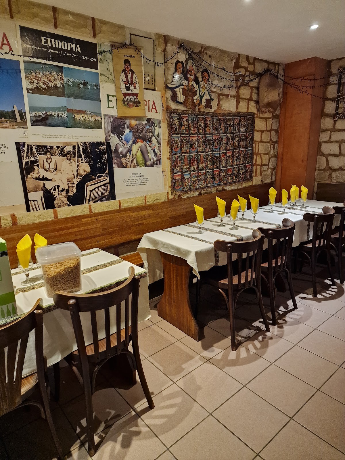 La Reine de Saba: the place