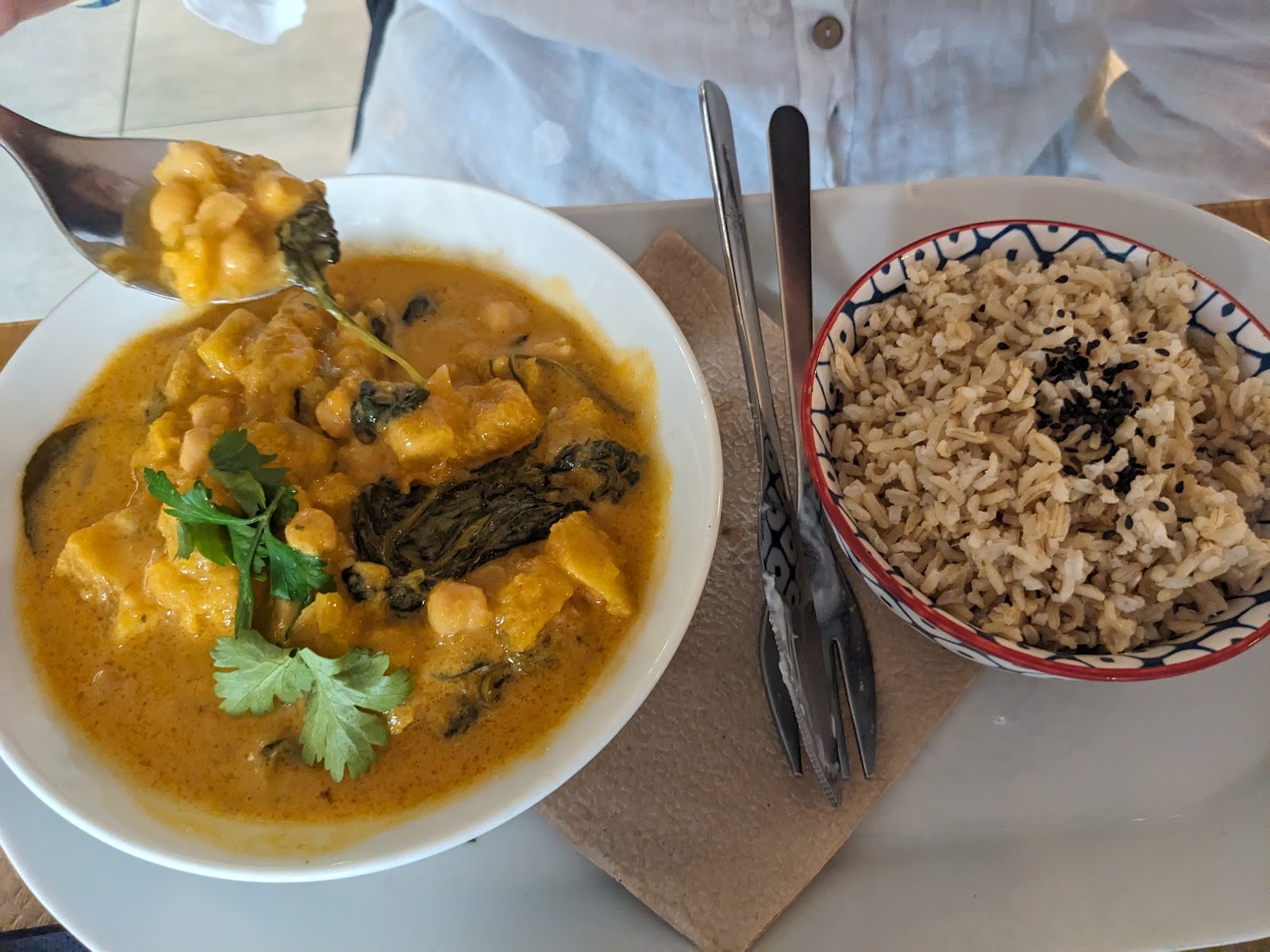 Café Madrigal: food & drinks