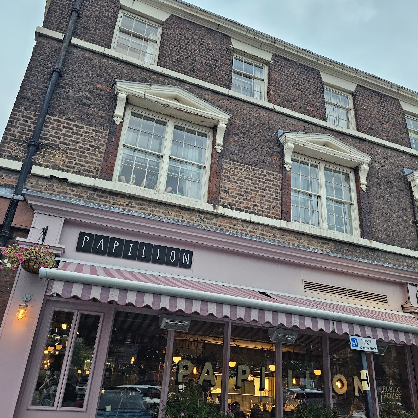 Papillon - Hope Street: the place