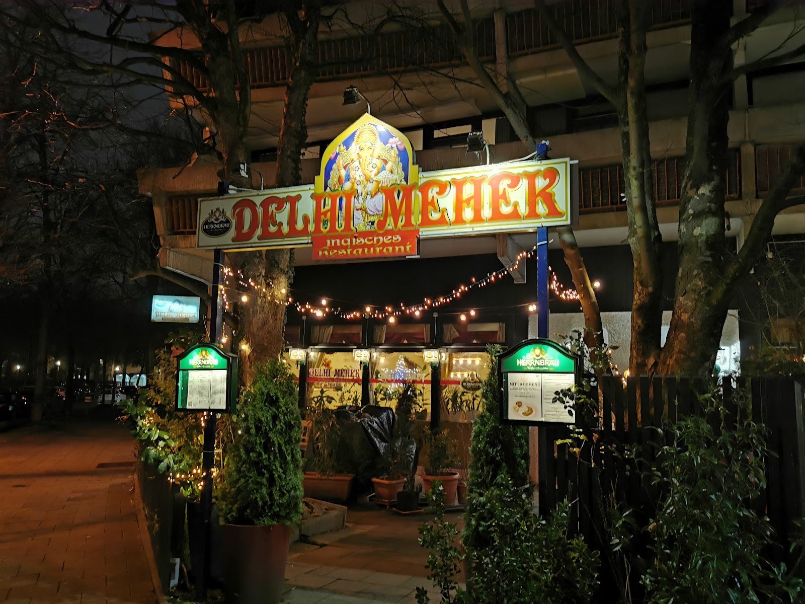 Delhi Mehek: the place