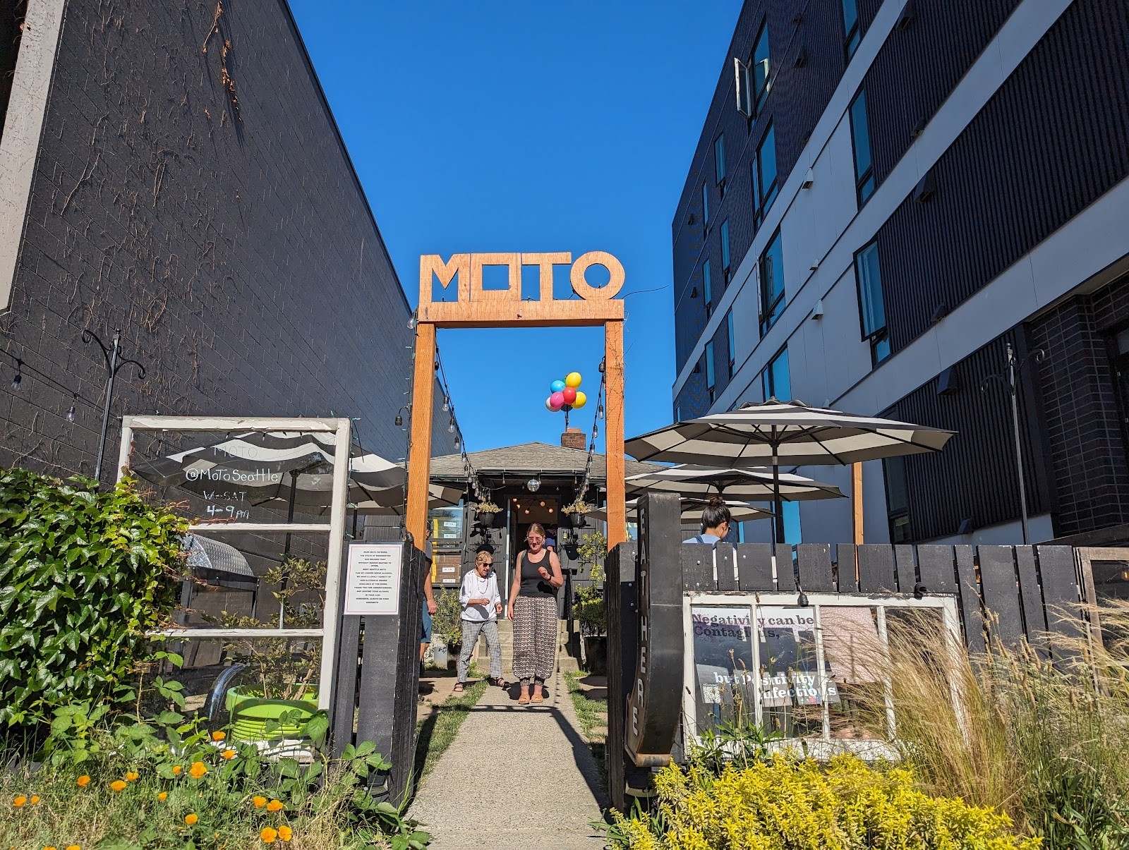 MOTO Pizza West Seattle: the place