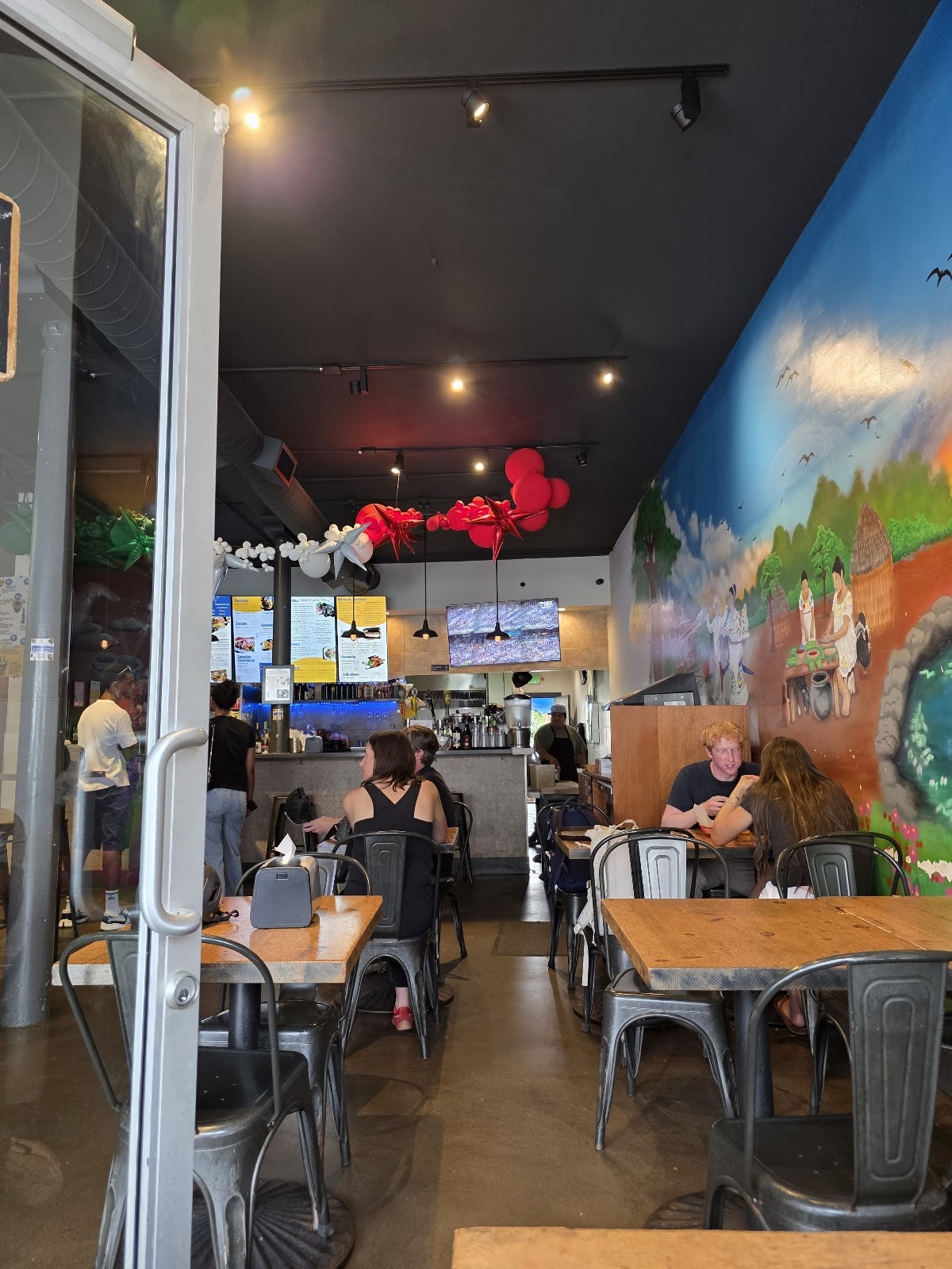 Taqueria Los Mayas: the place