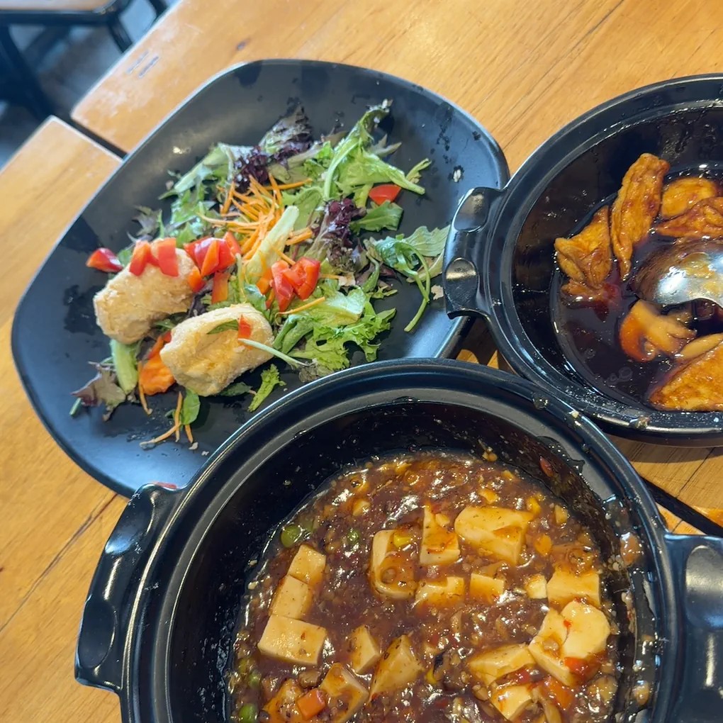 An Nhien Vegetarian Cuisine: food & drinks
