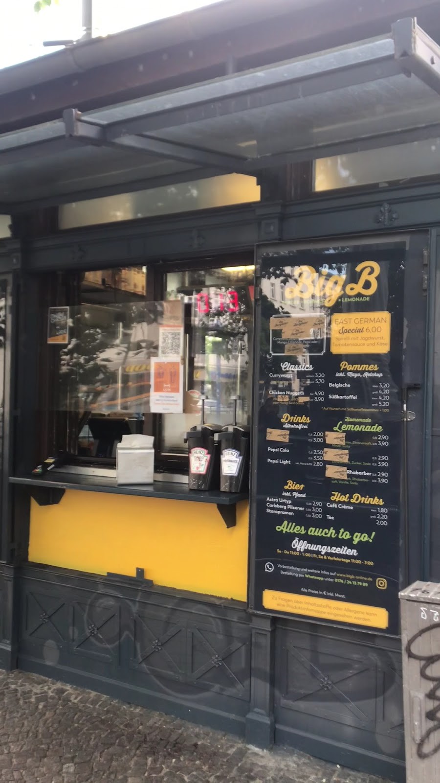 Big B - Burger Pommes Lemonade: the place