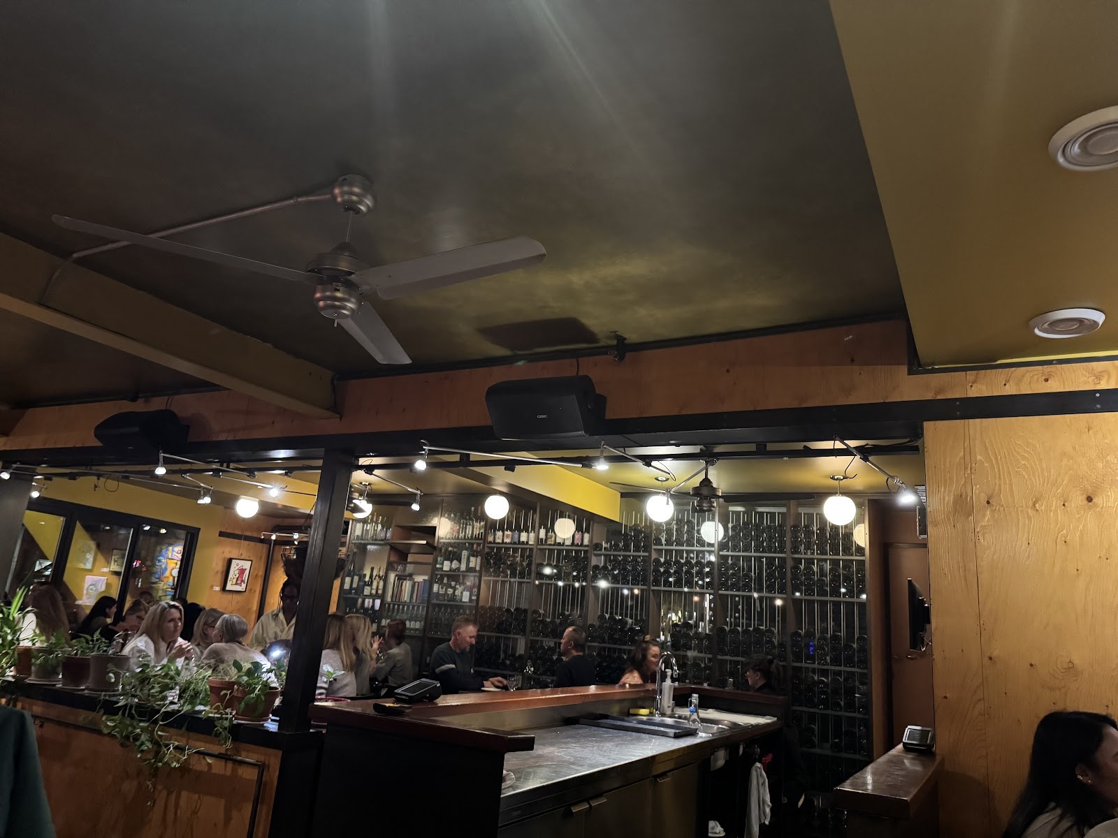 Le Petit Alep Bistro: the place
