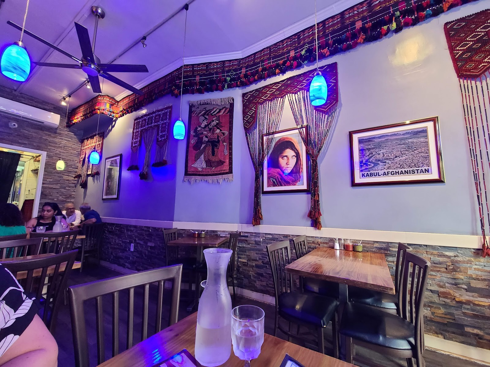 Ariana Afghan Kebab: the place