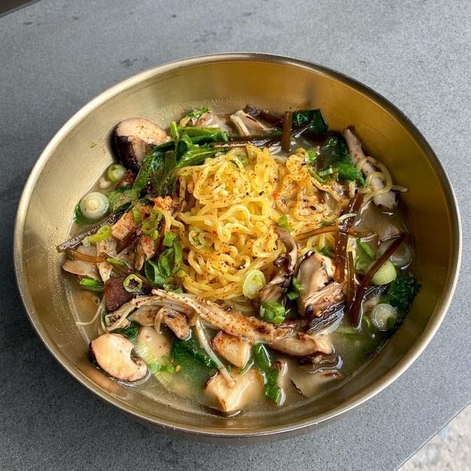 noodlelove: food & drinks