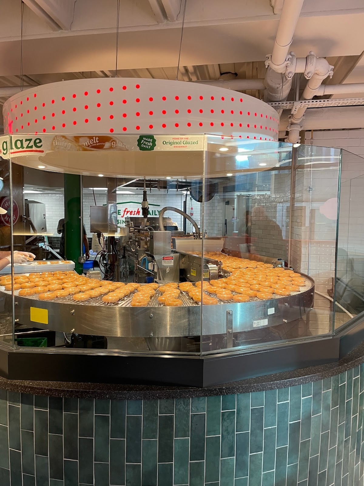 Krispy Kreme Central Plaza Dublin: the place