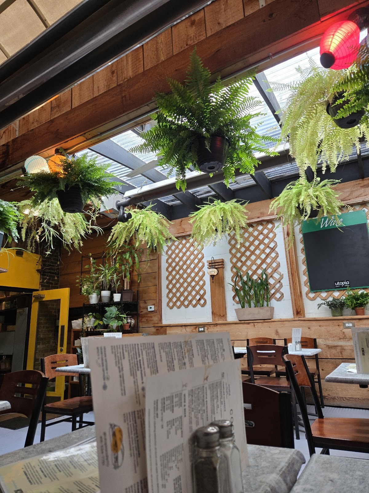 Utopia Cafe & Grill: the place