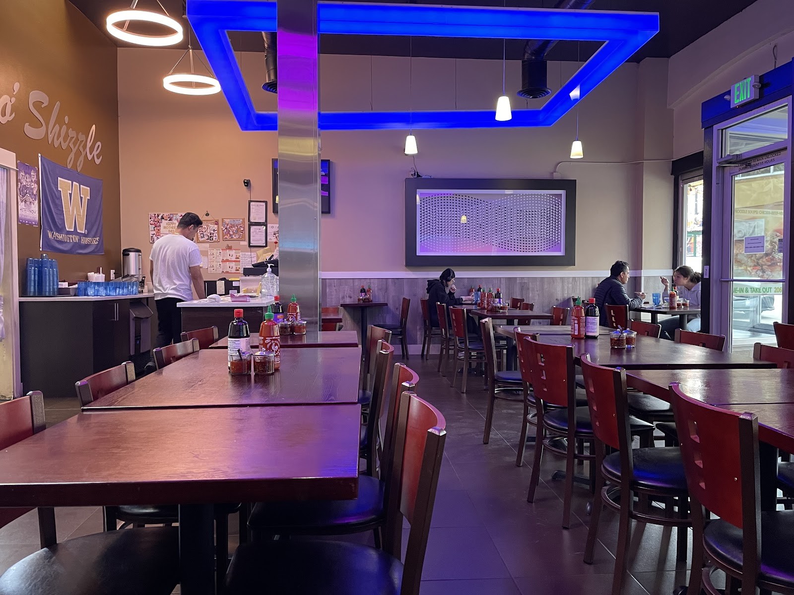 Pho Shizzle: the place
