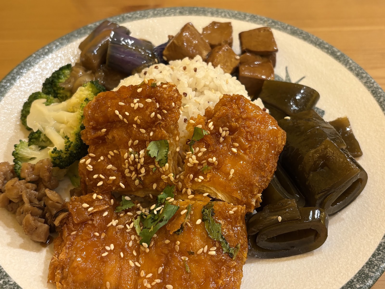 Sanfu Vegetarian Delights - 三福好味素食: food & drinks