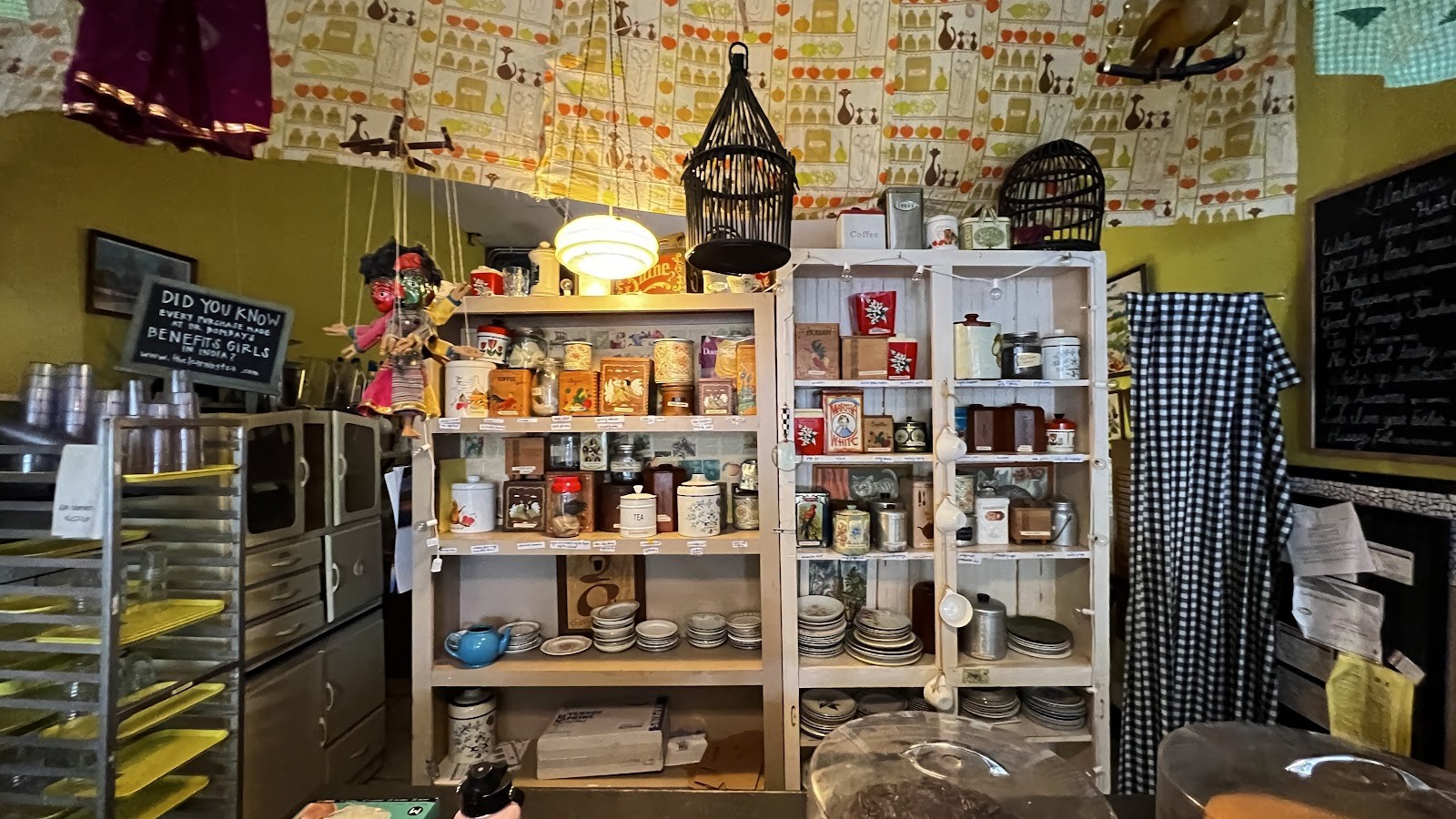 Dr. Bombay's Underwater Tea Party: the place
