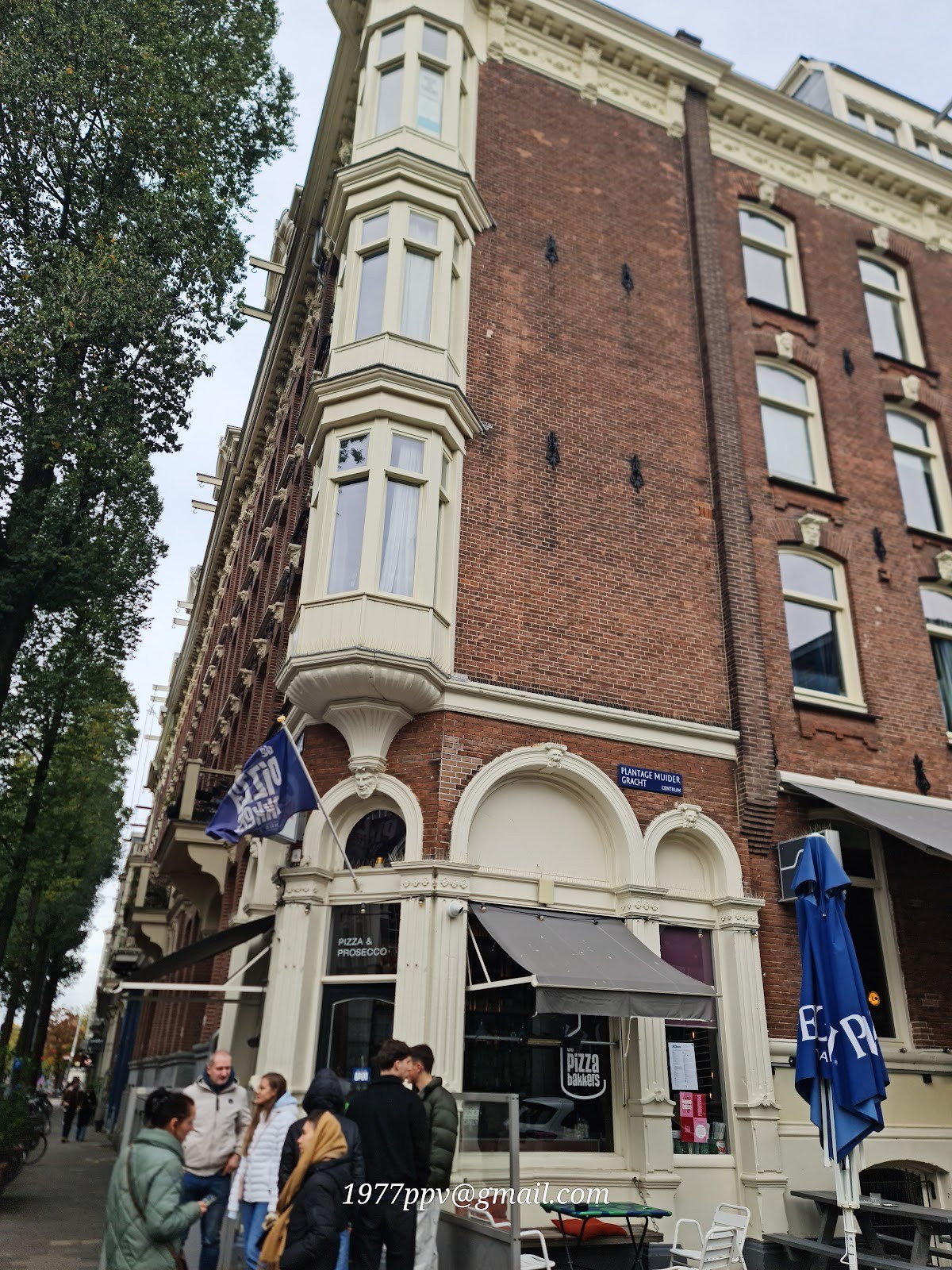 De Pizzabakkers: the place