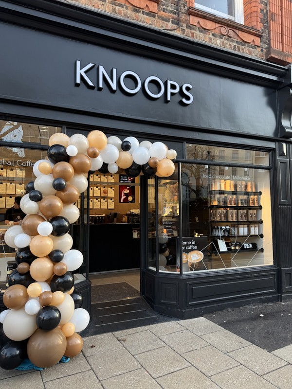 Knoops: photo