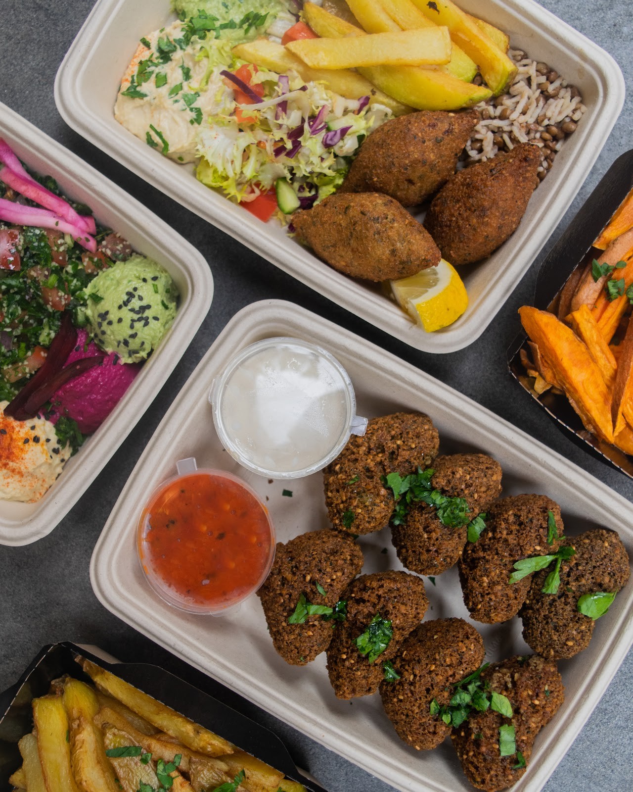 Santo Falafel: food & drinks