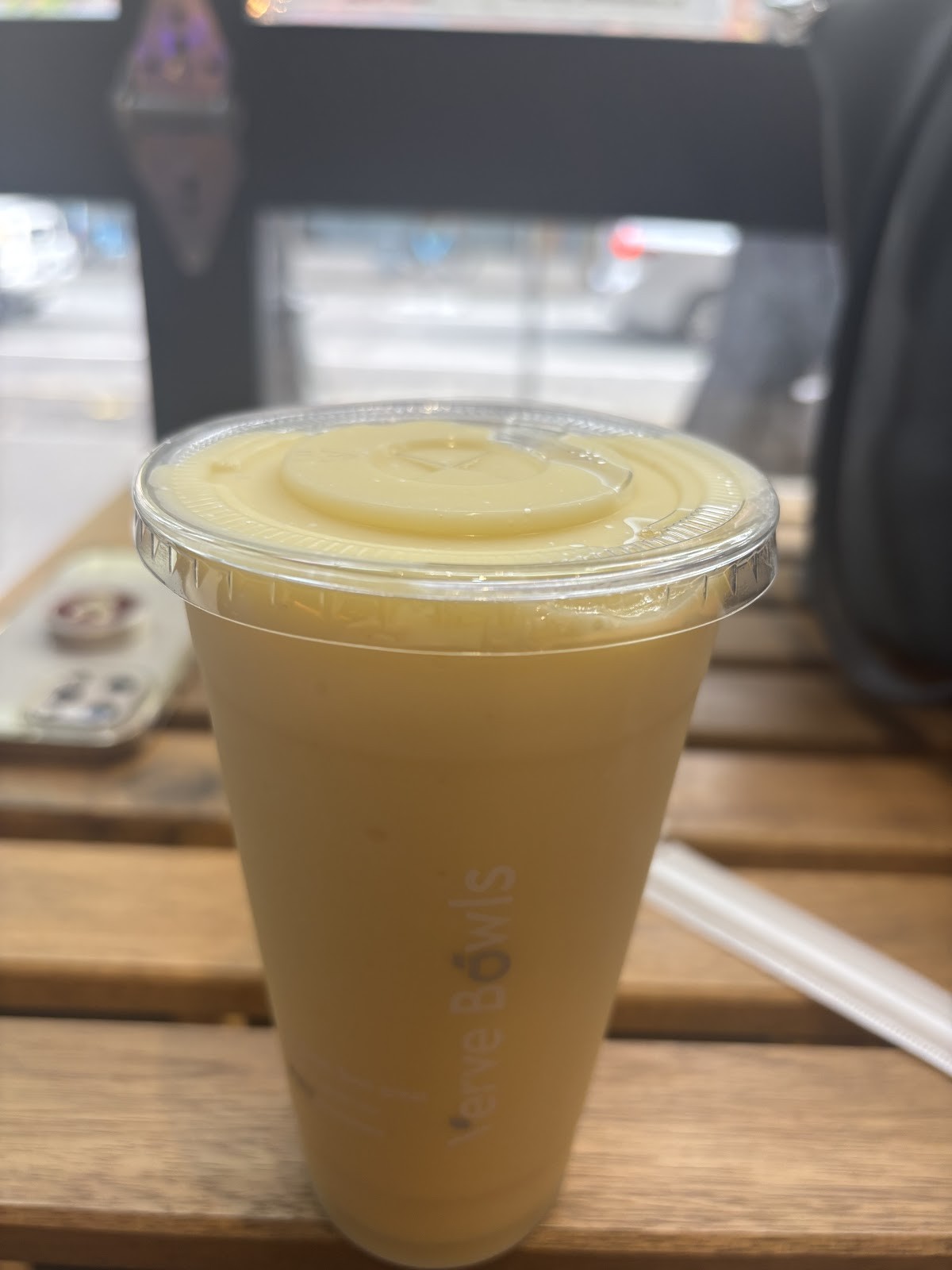 Verve Bowls - Downtown: food & drinks