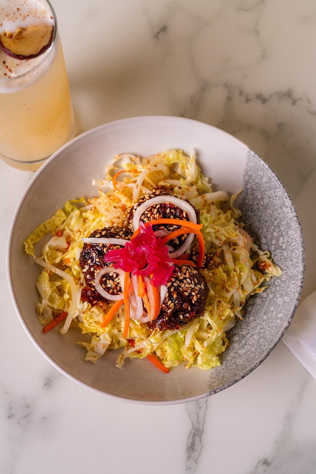 Fitz on 4th: food & drinks