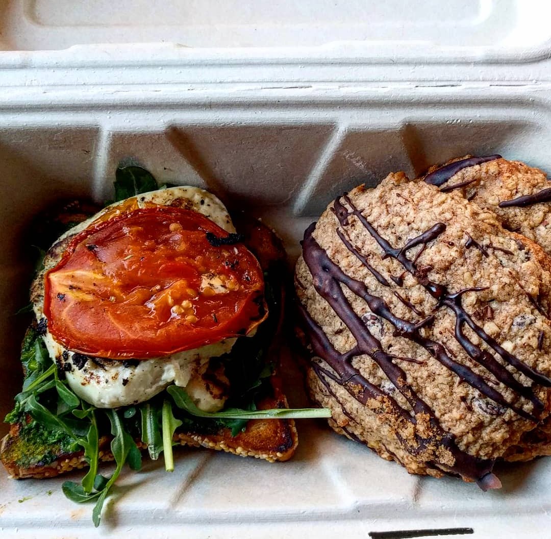 Flourish Plant-Based Kitchen: food & drinks