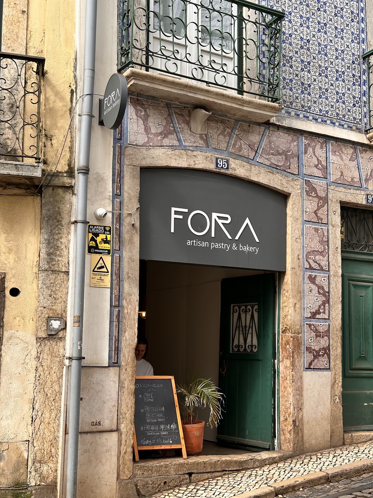Fora Artisan Pastry: the place