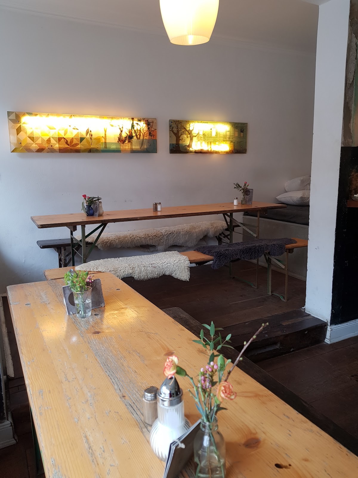café brooks: the place
