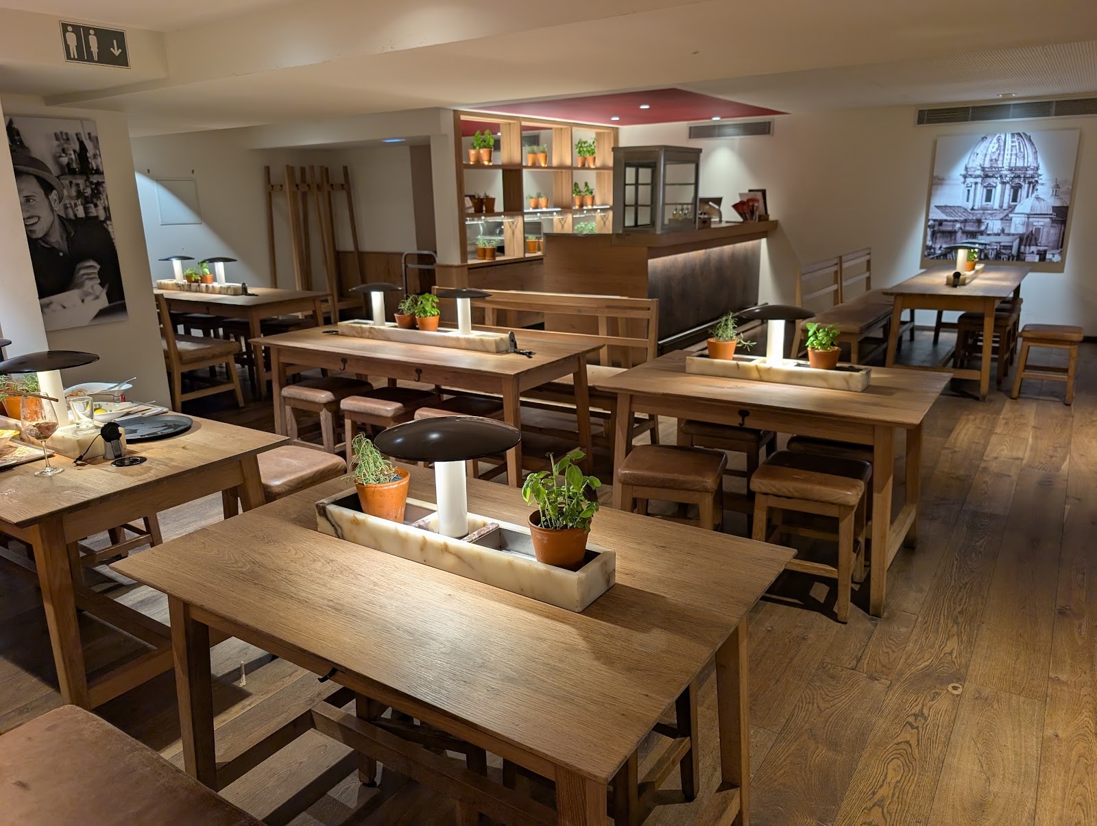 Vapiano Gran Via: the place