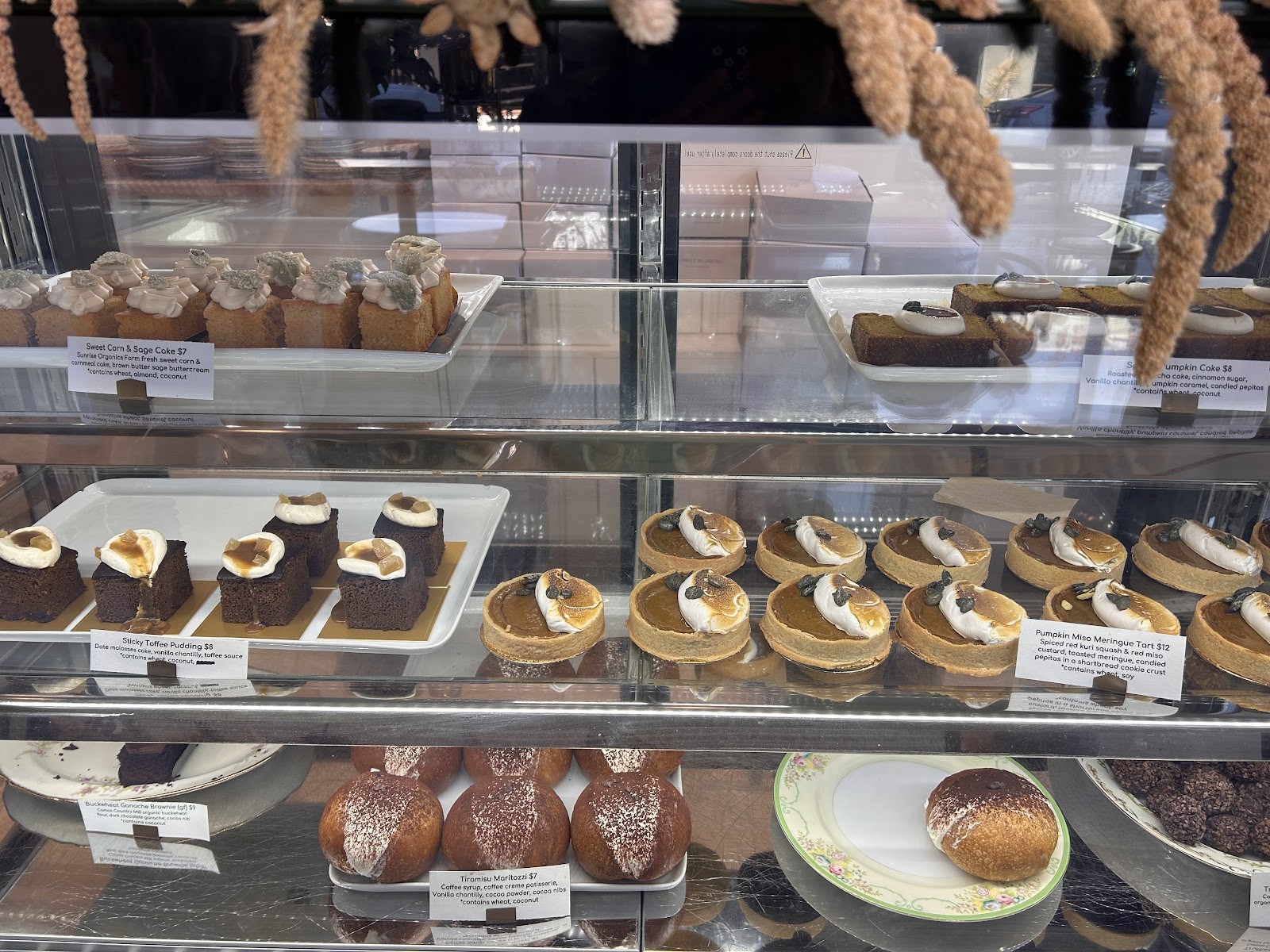 Orange & Blossom Patisserie: food & drinks