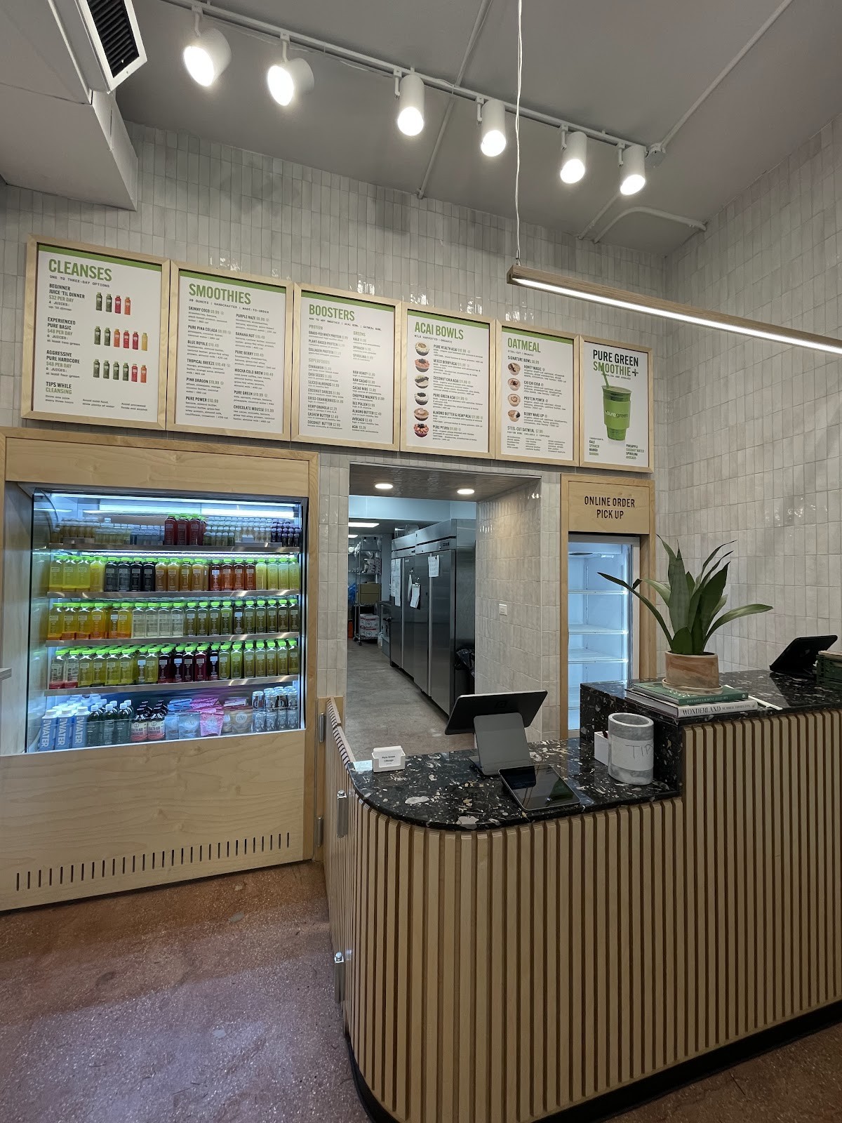 Pure Green - Juice Bar Gold Coast: the place