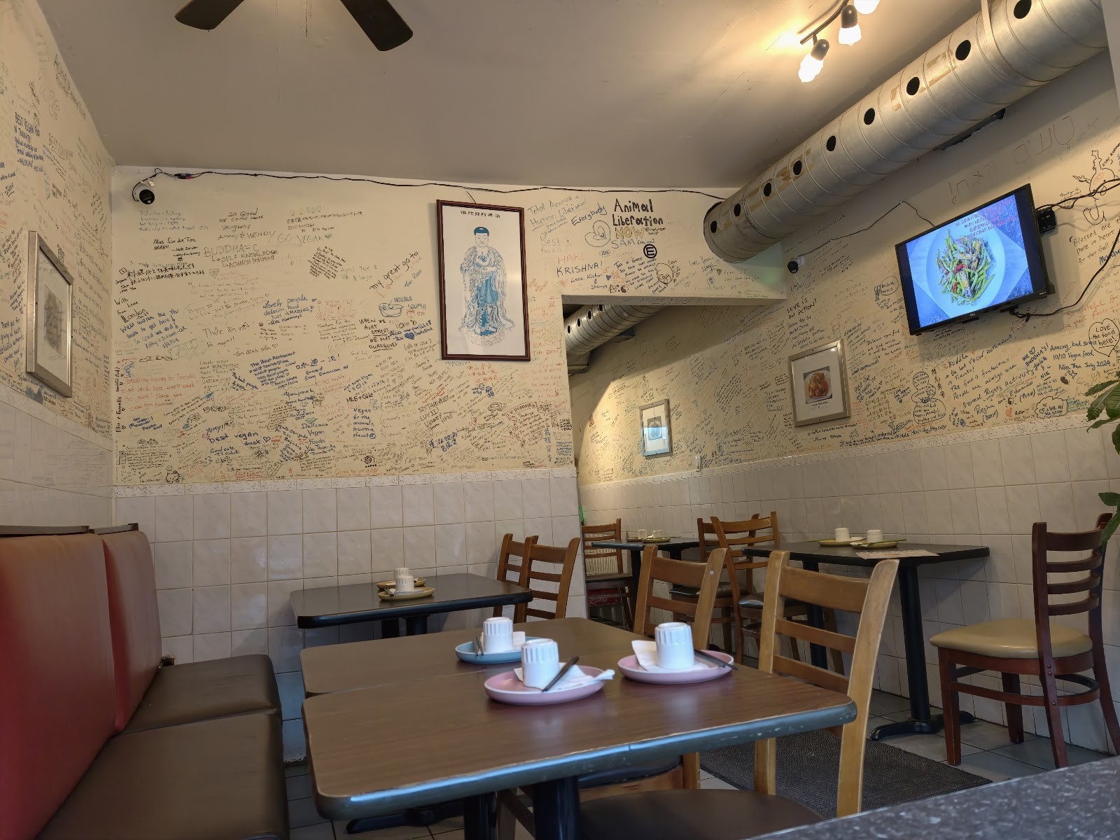 Buddha's Vegan Restaurant: the place