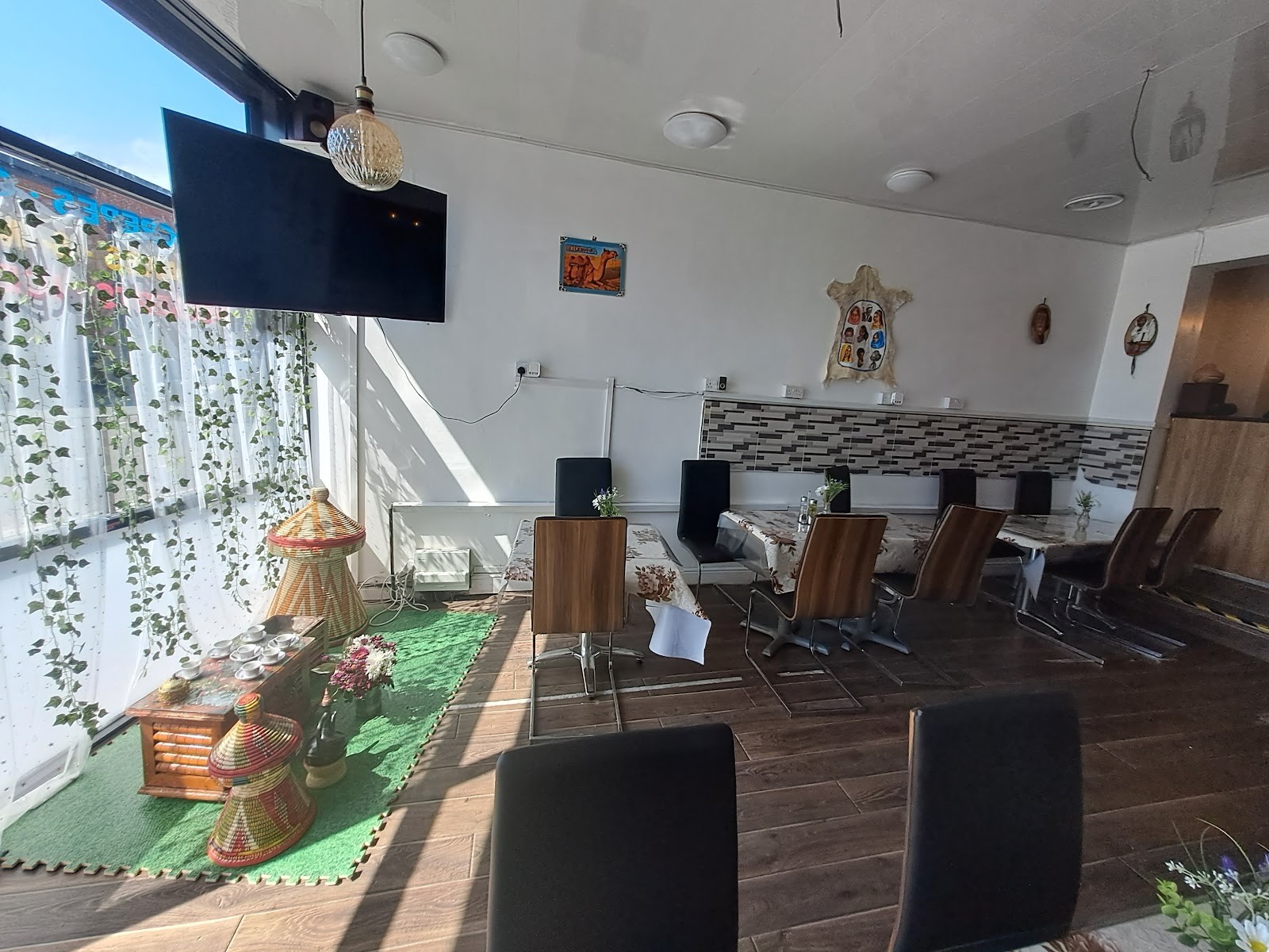 MOSOB Cafe Traditional Eritrean and Ethiopian Food: the place