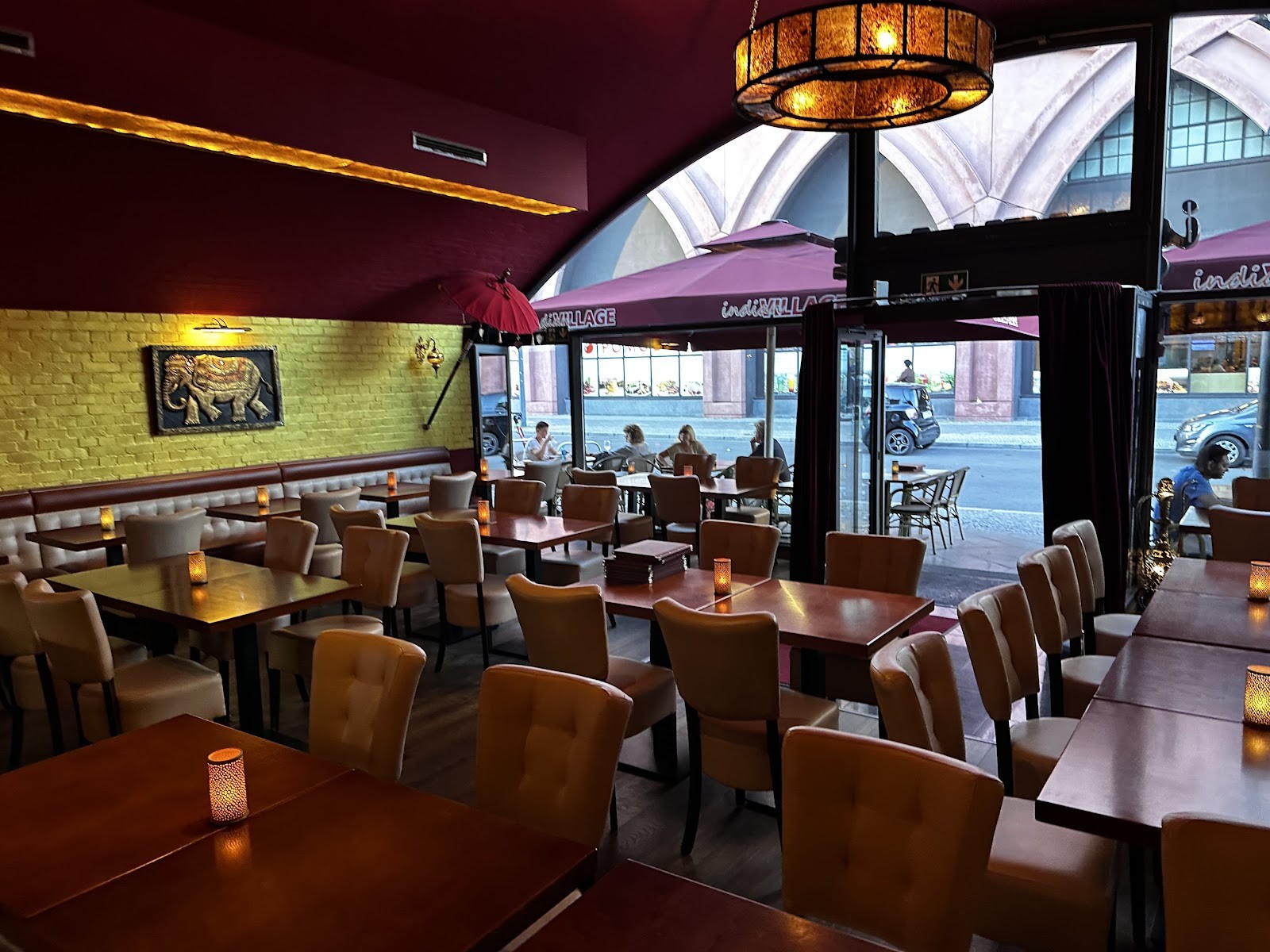 Indian Village Berlin central: the place