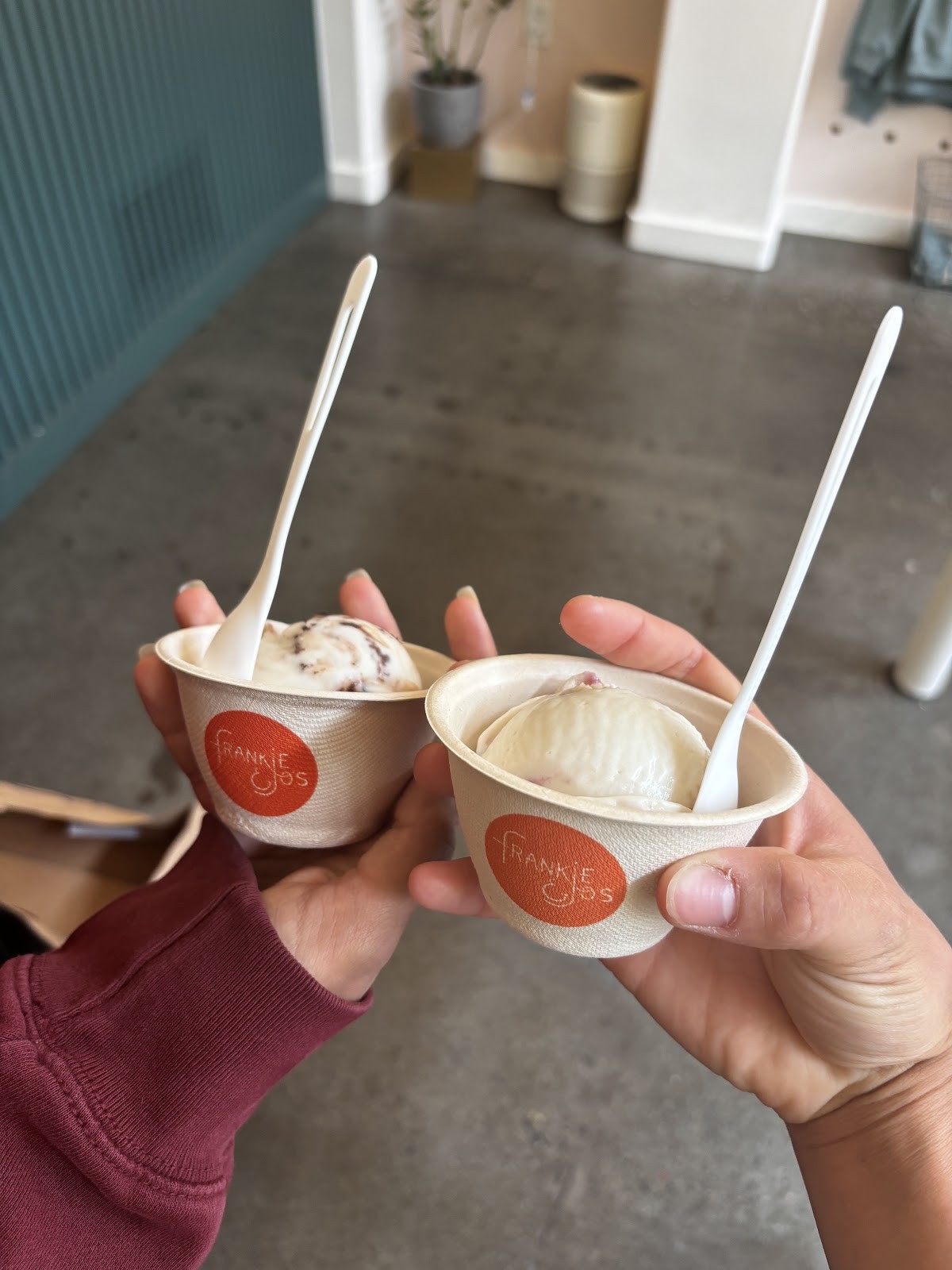 Frankie & Jo's University Village: food & drinks