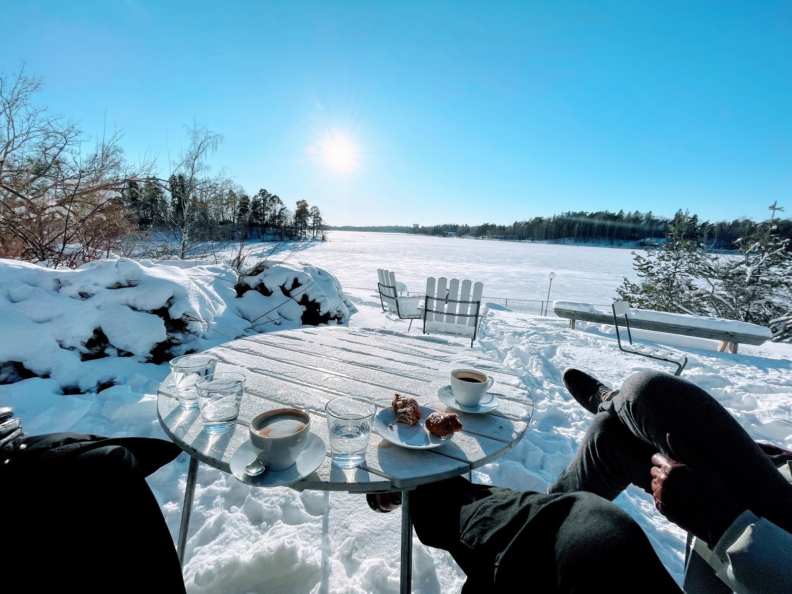 Café Adjutant: the place