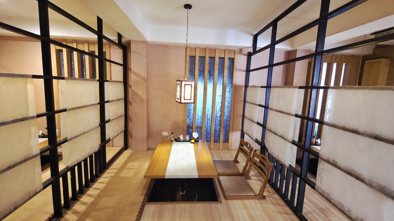 Mr. Genki: the place