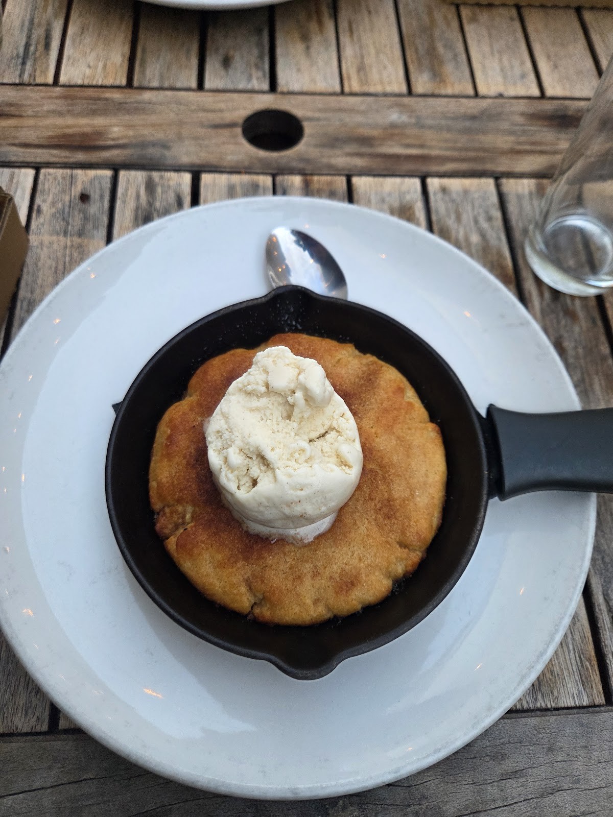 Donna Jean: food & drinks