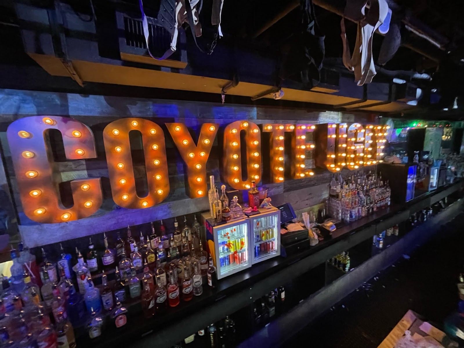 Coyote Ugly Nashville: the place
