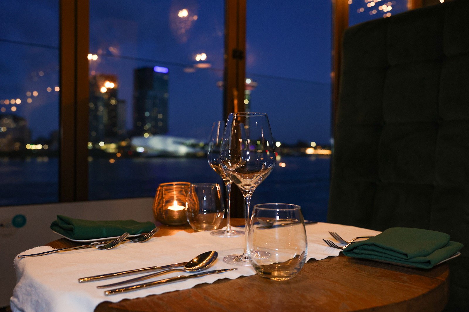 Nomad aan het IJ: the place