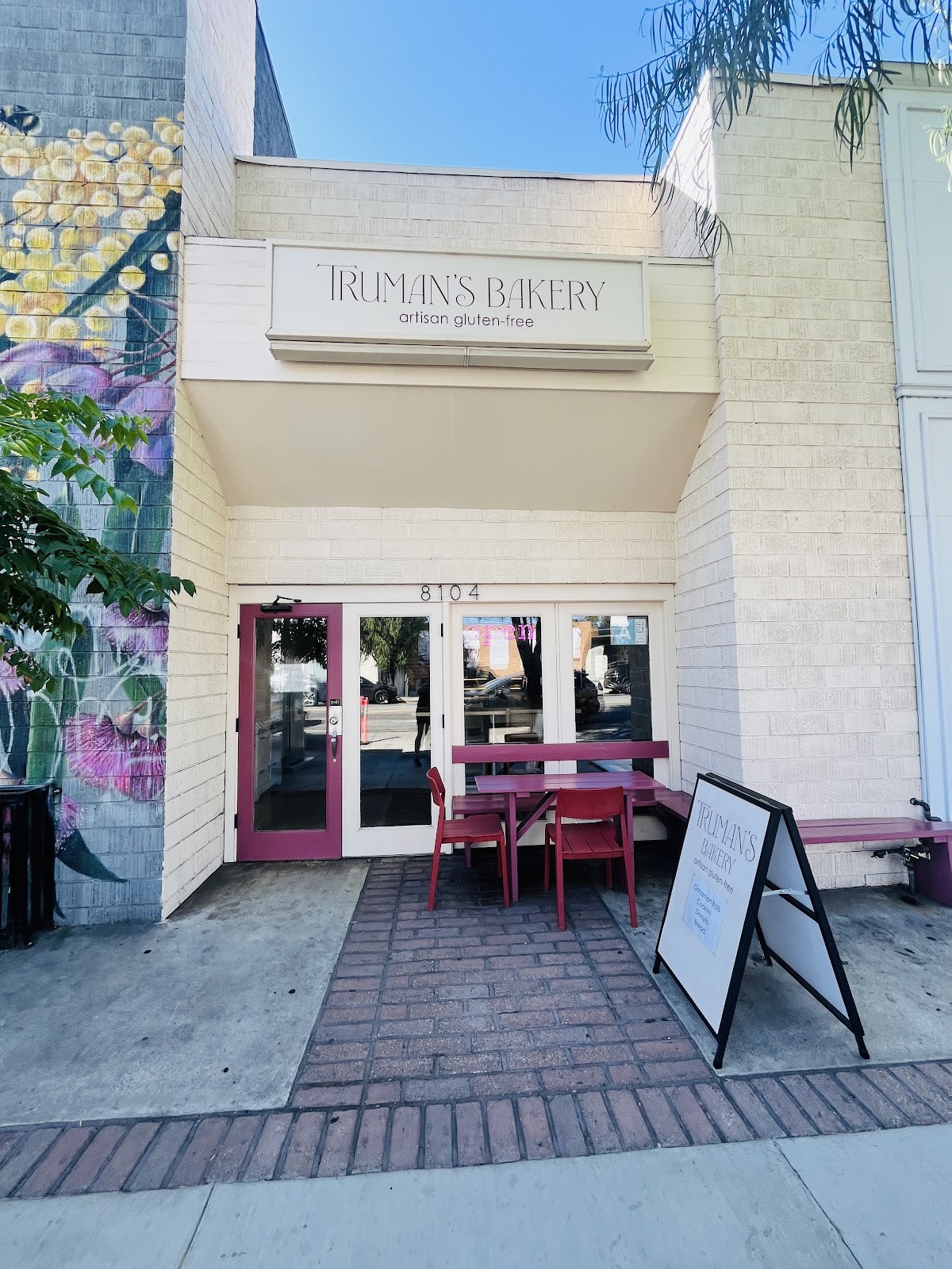 TRUMAN'S BAKERY - formerly fonuts: the place