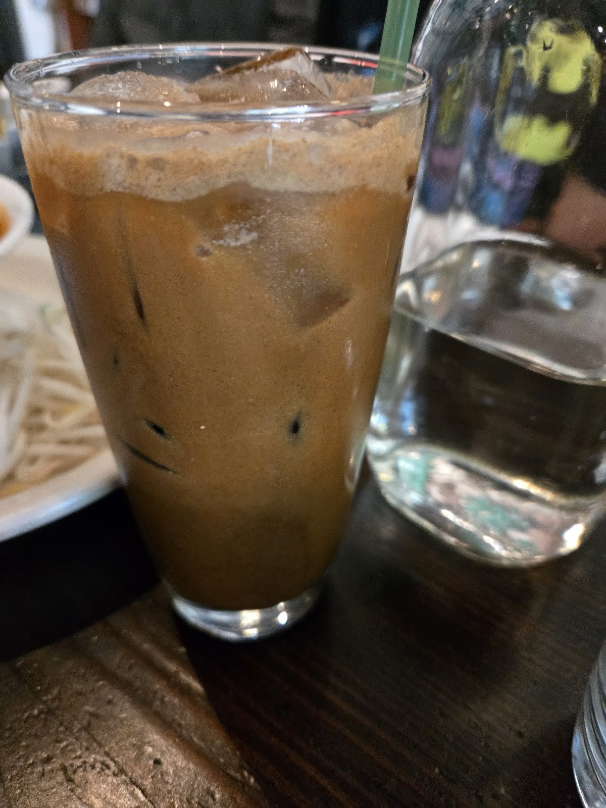 Ba Bar Green: food & drinks